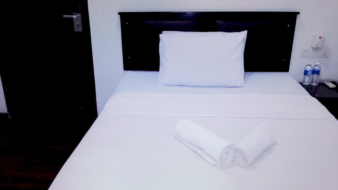 The Hb Hotel 莎阿南 外观 照片